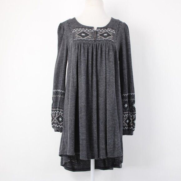 Illa Illa Dress Sz M Gray Embroidery Unlined Hi Lo Acrylic Nylon Bohemian Dress - Picture 3 of 14